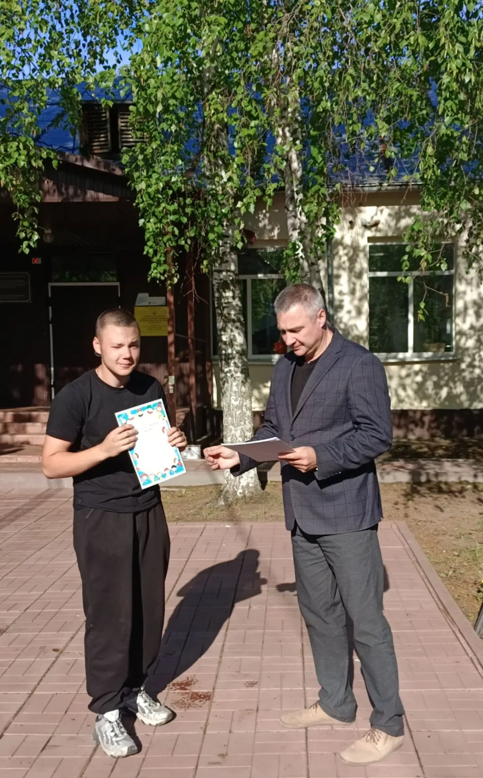 ⚓8 июня 2026 года в Каргасокском техникуме прошла торжественная линейка с выносом флага и исполнение