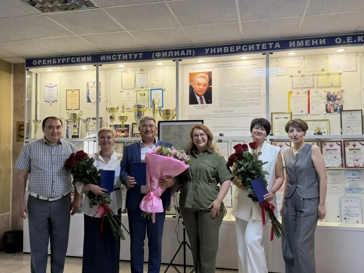 🎓 В рядах юристов пополнение!

🗓 11 июня 2026 года дипломы специалиста были вручены выпускникам за