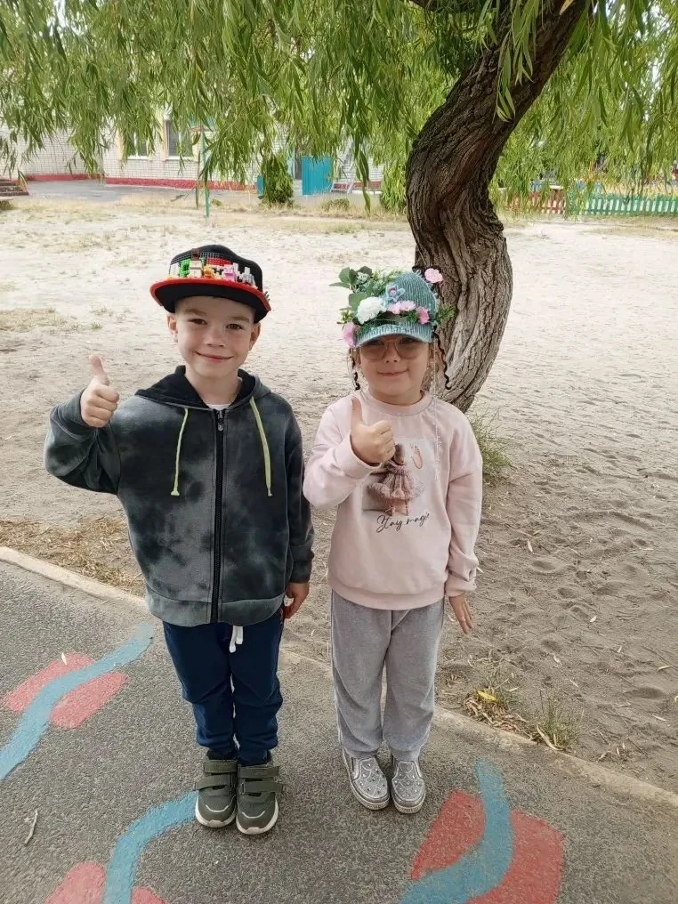 👒🧢🎩 Внимание, внимание! На подиуме — самые стильные малыши города!

У нас прошёл настоящий модный