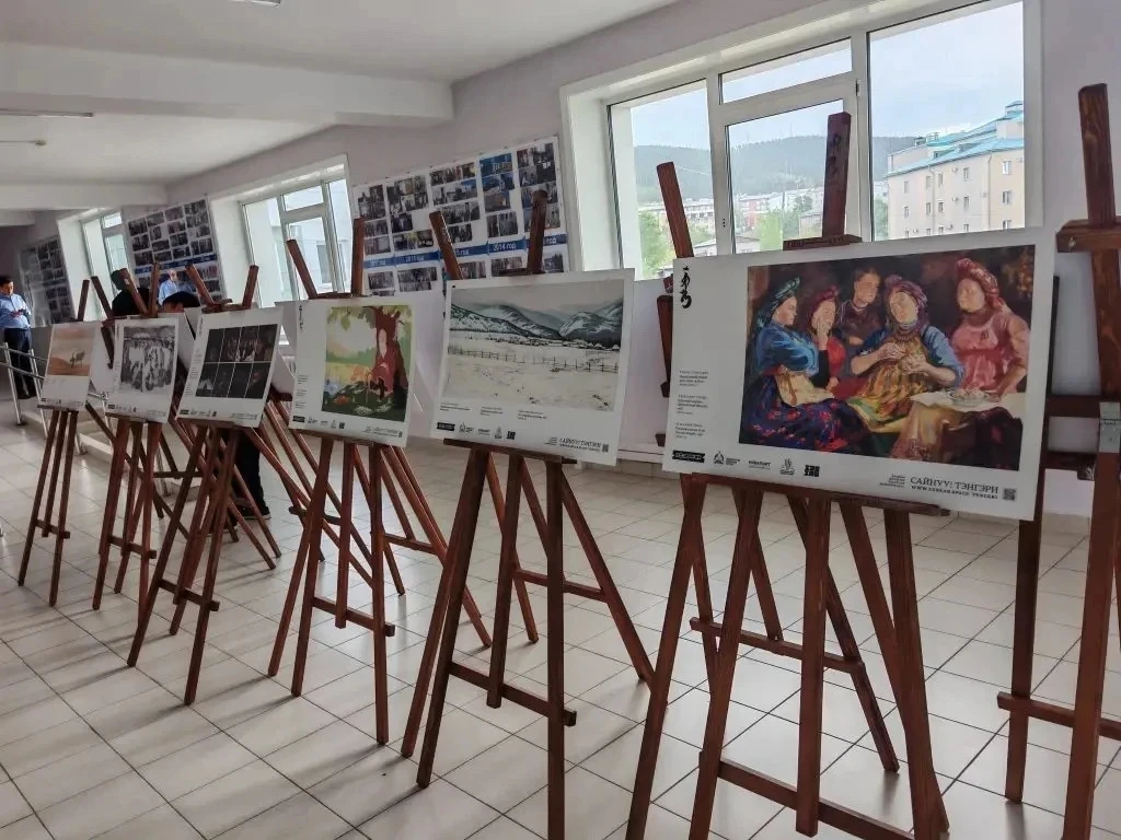 🙌В ДРКБ открывается выставка «Сокровища музея им. Ц.Сампилова»

11 июня в 13.00 час. в Детской респ
