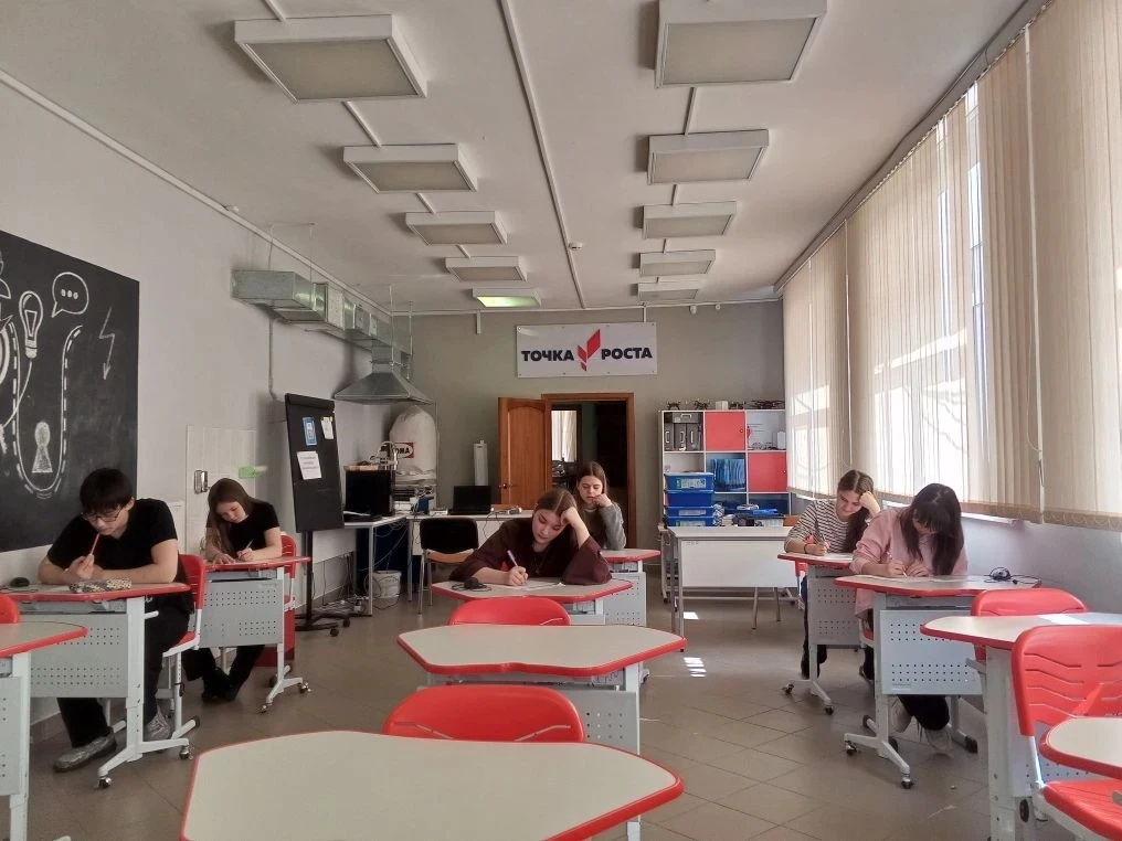 Будущее начинается с профессии. Подведены итоги учебного года.

Получение рабочей профессии на этапе