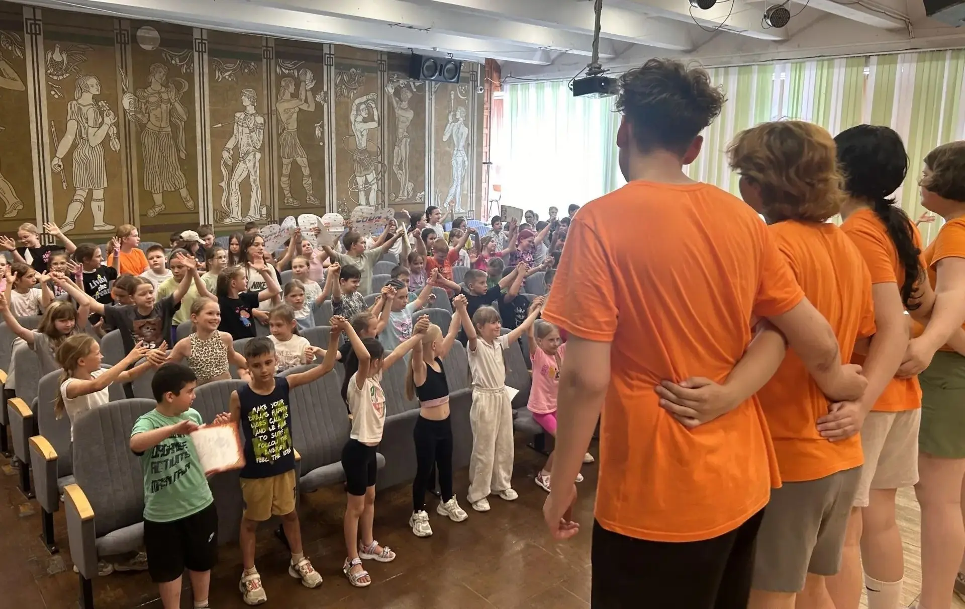 🌞 Вот и завершились смены в наших лагерях «Солнышко» — насыщенные, яркие и по-настоящему летние!

�