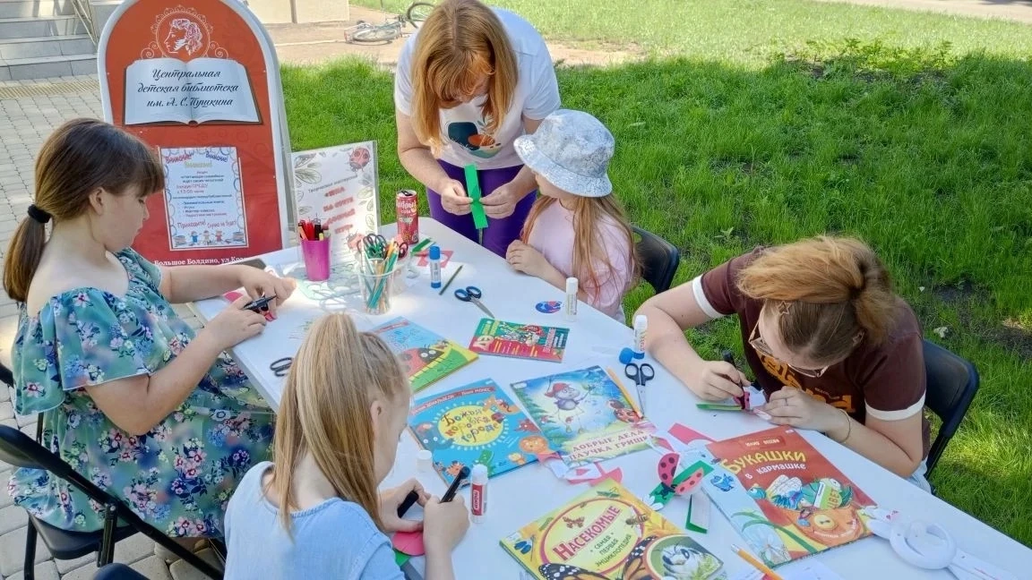 🌿Экологический день в библиотеке состоялся! 🌿🐞 
 Мы собрали маленьких любителей природы в необычн