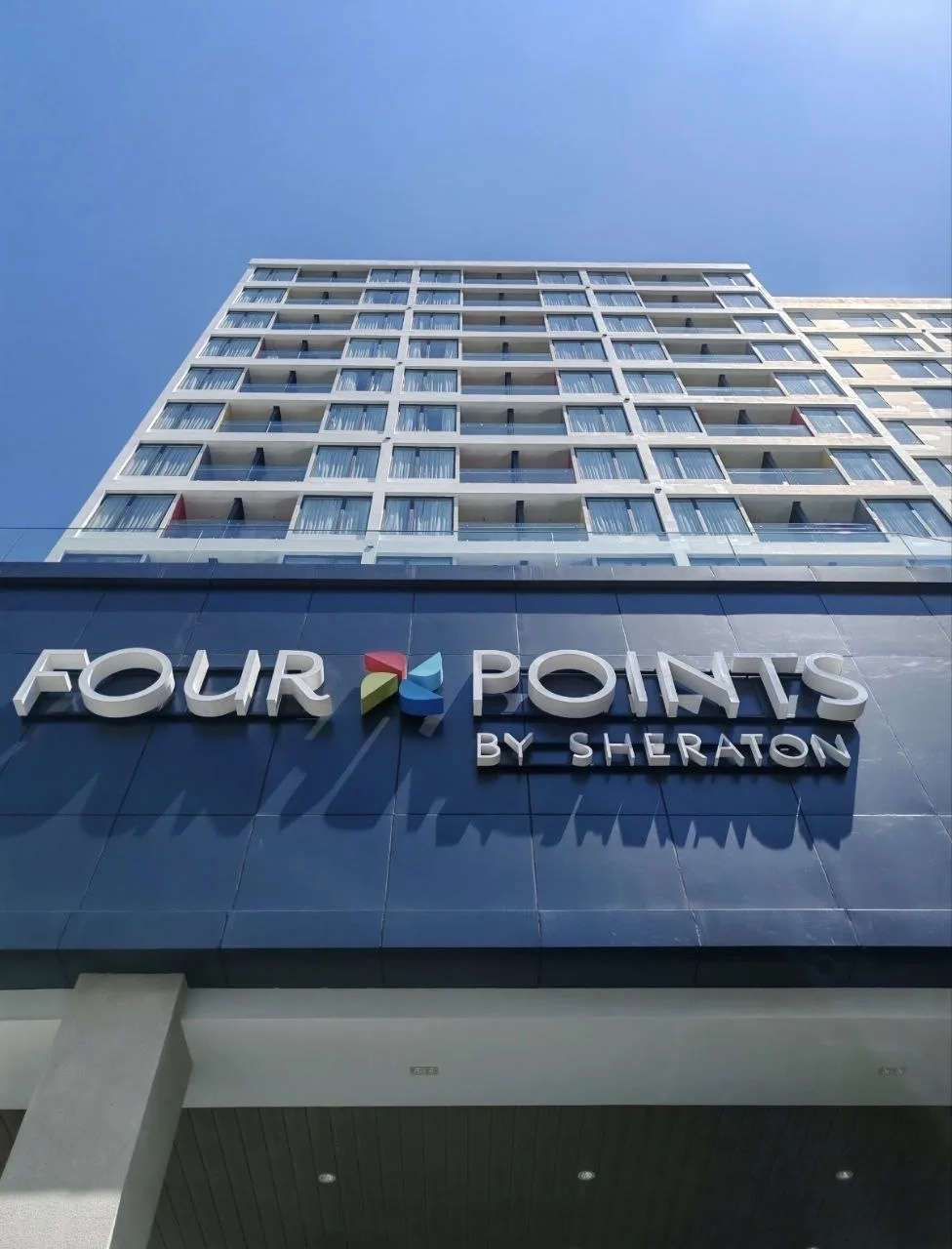 🇻🇳 Отель дня: Four Point By Sheraton Nha Trang 5 ⭐️
📍Нячанг, Вьетнам

Современный отель в центре 