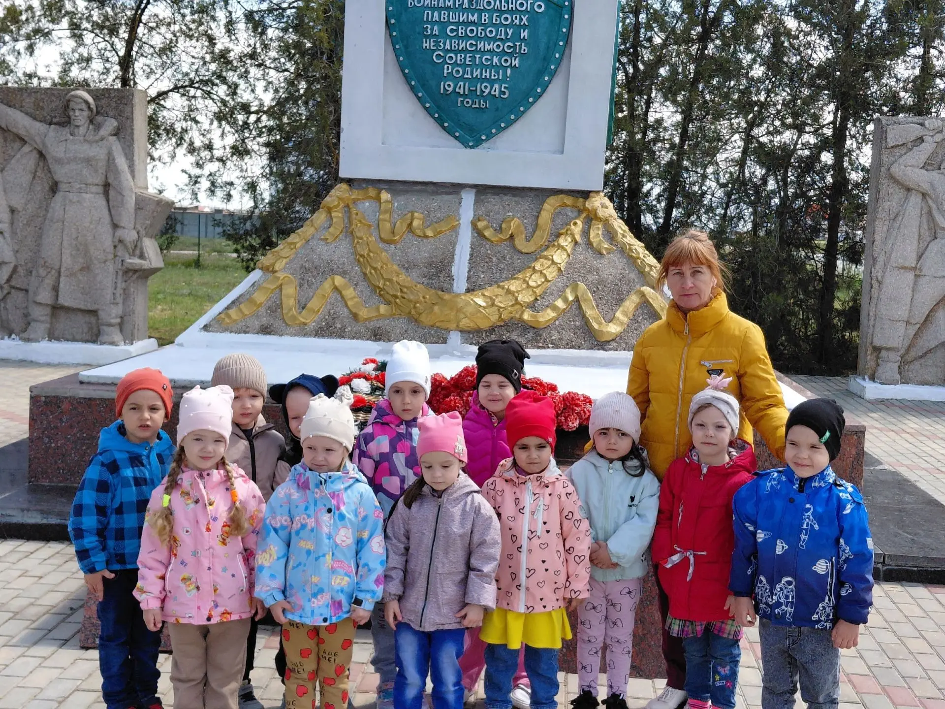 «Память, которая объединяет: Тематическая неделя «Подвиг народа»
 
В преддверии Дня Победы в нашем д