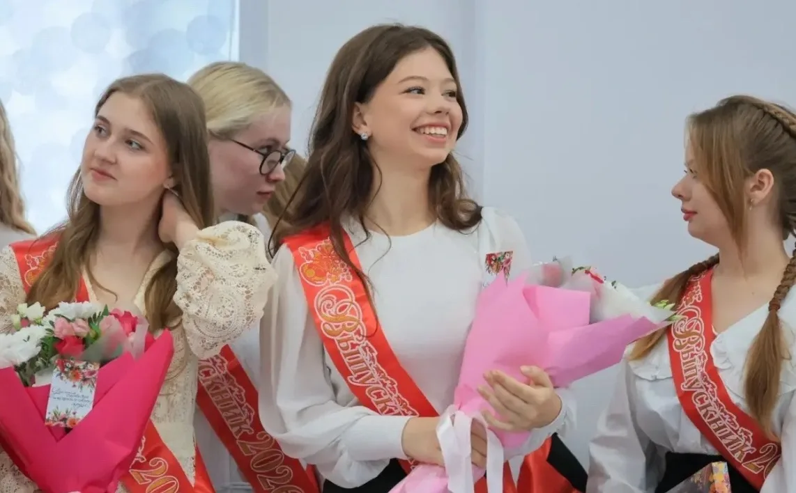 ПОСЛЕДНИЙ ЗВОНОК – 2026: ФИНИШНАЯ ПРЯМАЯ ШКОЛЬНОЙ ЖИЗНИ 🎓🏁🔔 
 
В нашей школе прозвенел последний 