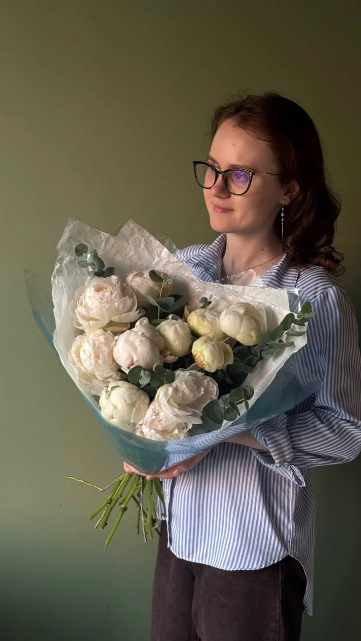 Пиономания в SHELEST 🌿

Большая подборка букетов в комфортном бюджете  👇🏻

От 2000₽ до 9900₽ 

Бу