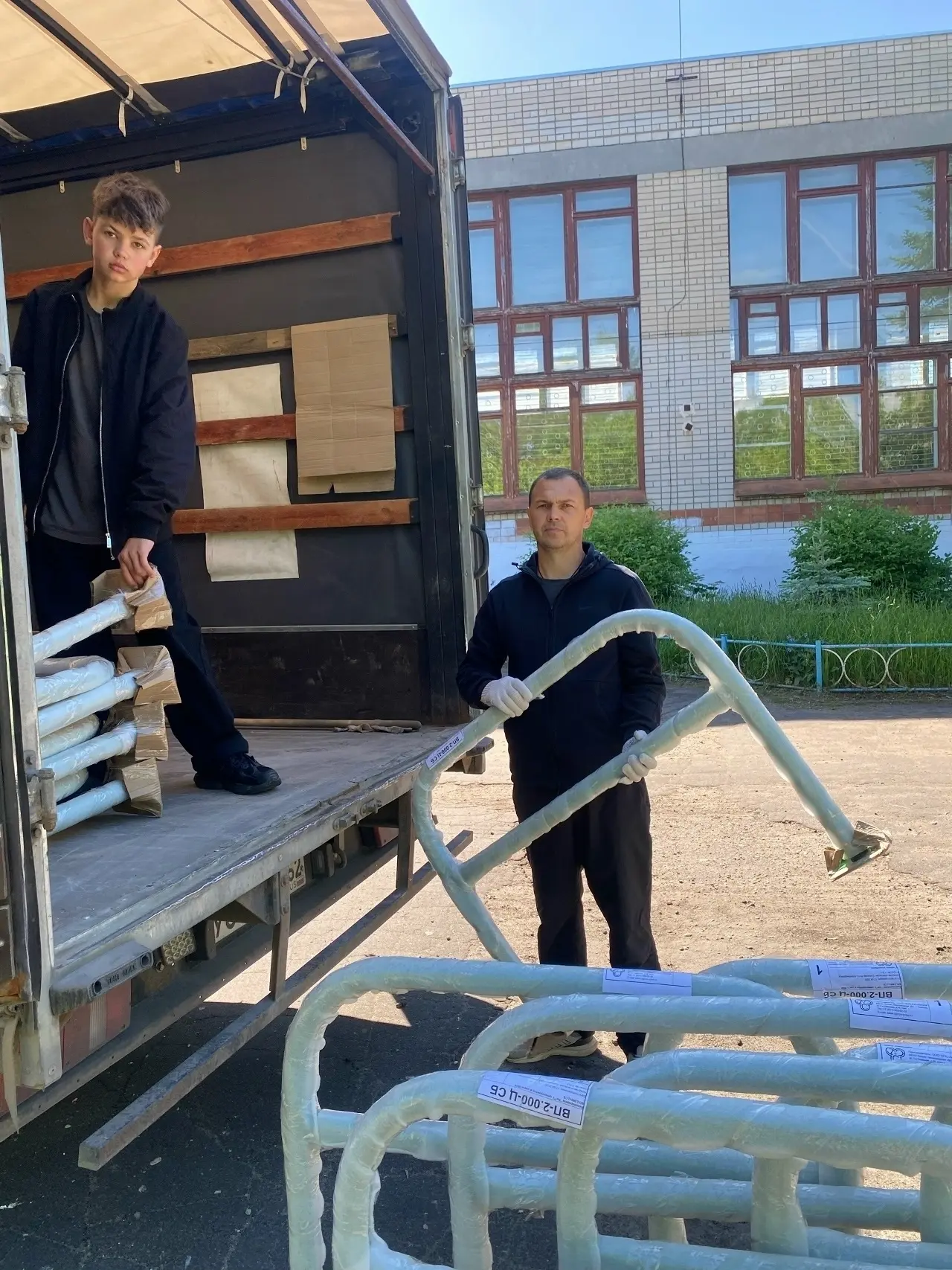 🚴Новая парковка для велосипедов — шаг к здоровому образу жизни🏃‍♂️
🔊Рады сообщить: на территории 