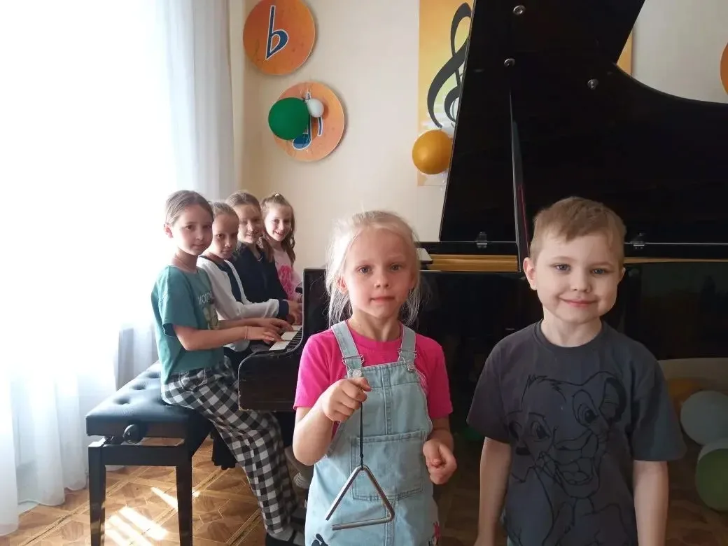 ☀️Наше «Музыкальное лето». День 10☀️
 
А у нас уже началась 3 неделя нашего фантастического путешест