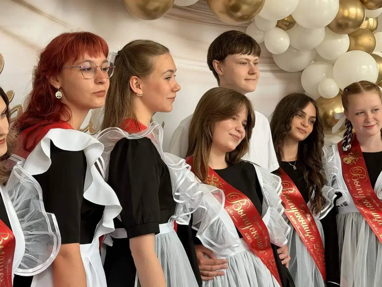 26 мая 2026 года прозвенел "Последний звонок" для одиннадцатых классов.
Праздник радостный и грустны