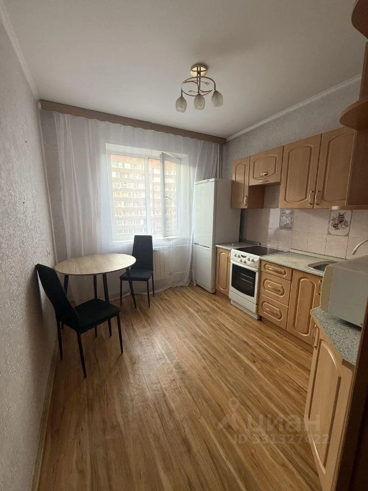 Сдам без посредников: 1-комнатная квартира, 32м²
Цена: 30000
Адрес: Красноярск, Советский р-н, переу