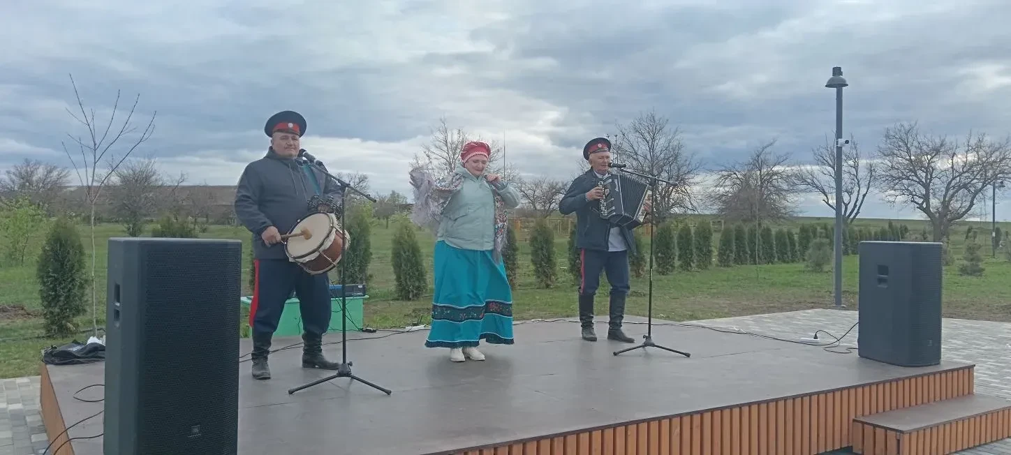 2 мая хутор Мостовой наполнился музыкой! В этот день здесь с большим успехом прошла концертная прогр