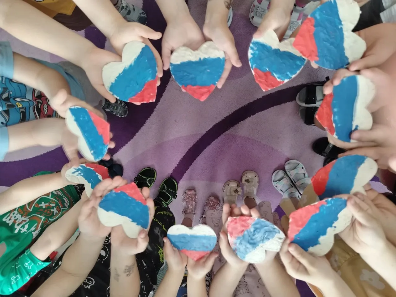 🇷🇺 Я ЛЮБЛЮ РОССИЮ"🇷🇺 
Это замечательное и патриотичное занятие! 
Закрепление знаний о символах Р