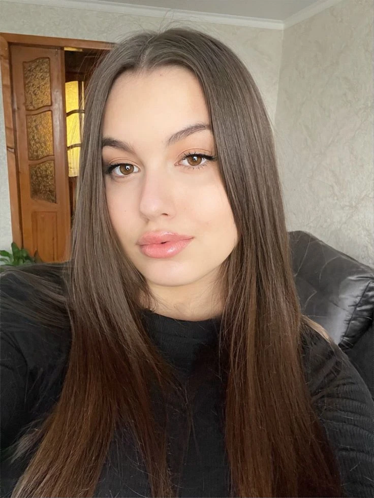👉 Запустить бота и сделать фото 👈

Ева написала нам в 20:09:

«Привет! Совсем беда — утром нужно е
