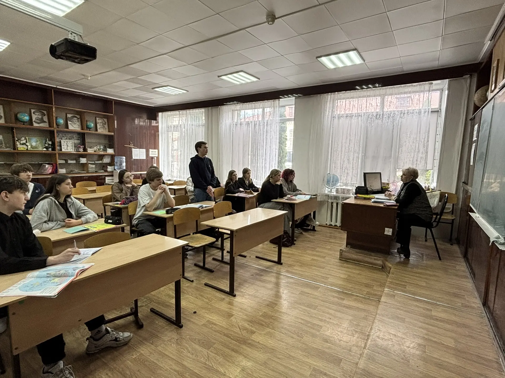 Новые горизонты: как меняются экономические связи России?
На уроке географии в 11 классе мы обсудили