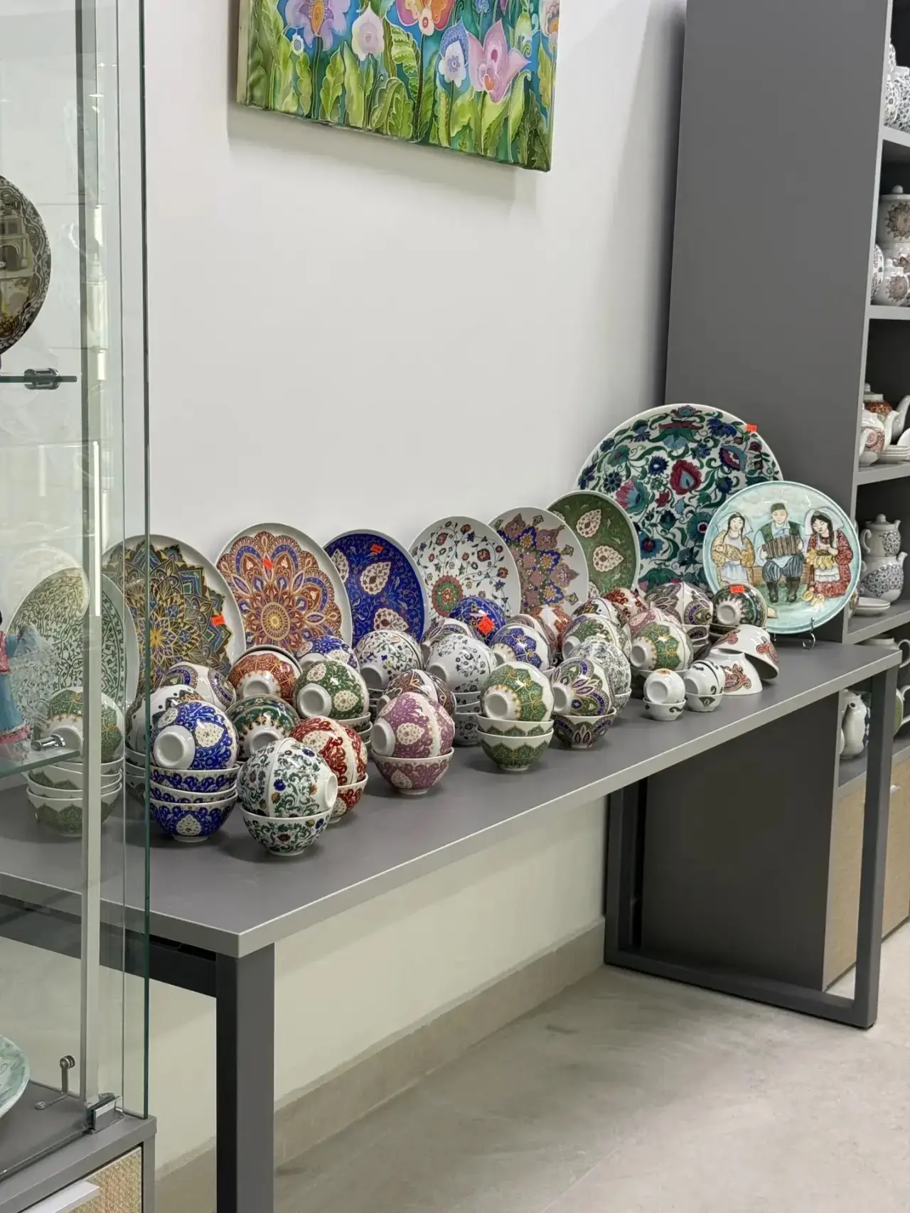 🧑‍🎨 Сегодня сразу после зарядки и завтрака ребят ждала увлекательная поездка. Они отправились в не