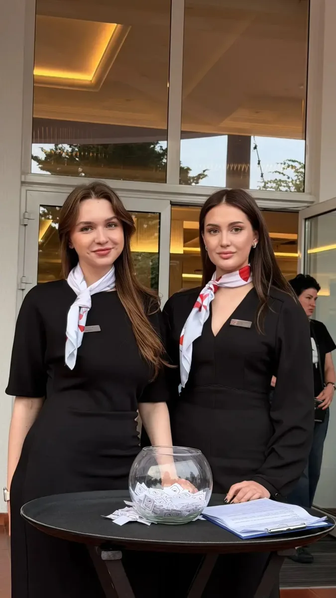 Улыбки, искренние эмоции и радость победы! 😍Именно таким нам запомнился розыгрыш подарков, который 