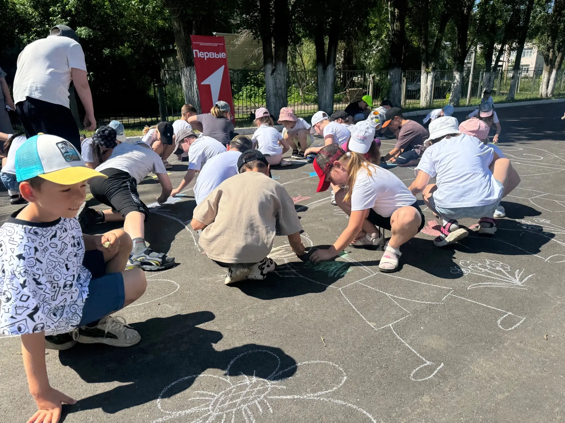 Ежегодно 12 июня наша страна отмечает государственный праздник — День России. Этот день стал символо
