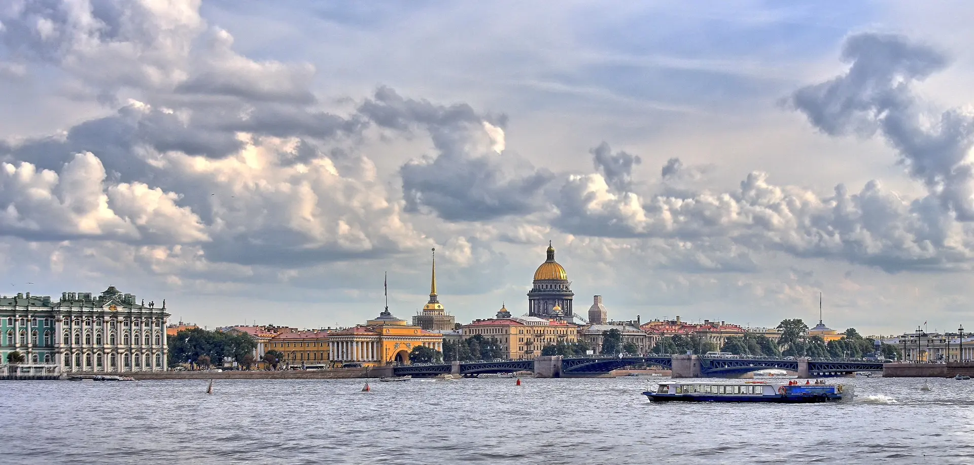 🇷🇺 Поздравляю Великий город с очередной годовщиной со дня основания! Прекрасному Петербургу, город
