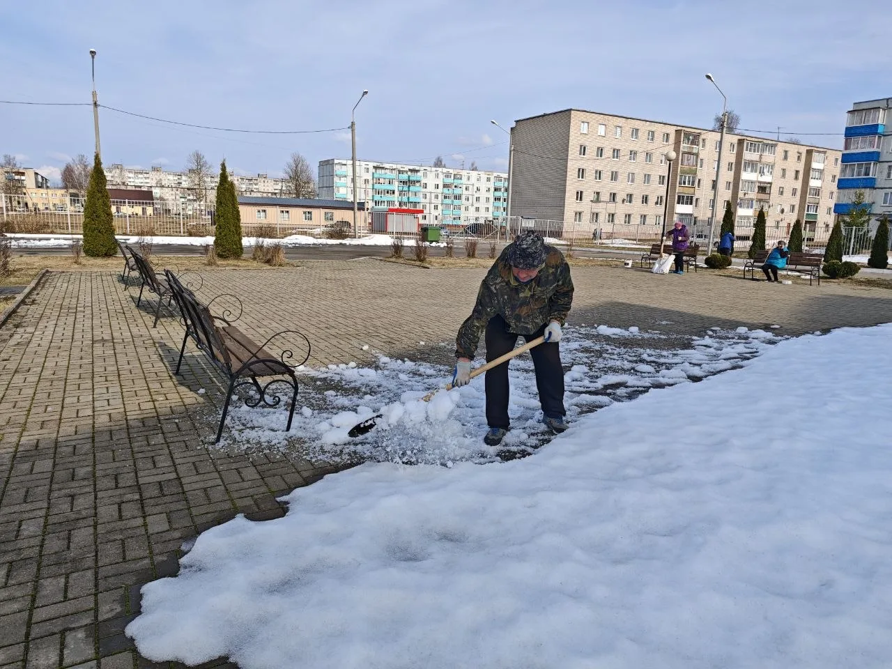 🌸 Весна стучится в двери, а мы помогаем ей войти!

Сегодня коллектив ЦКР "Энергетик" дружно вышел н