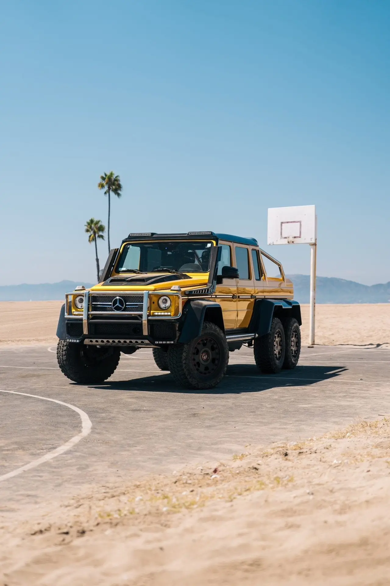 На выставке «Принеси прицеп» появился уникальный Mercedes-AMG G65 6x6 2017 года — единственный в сво