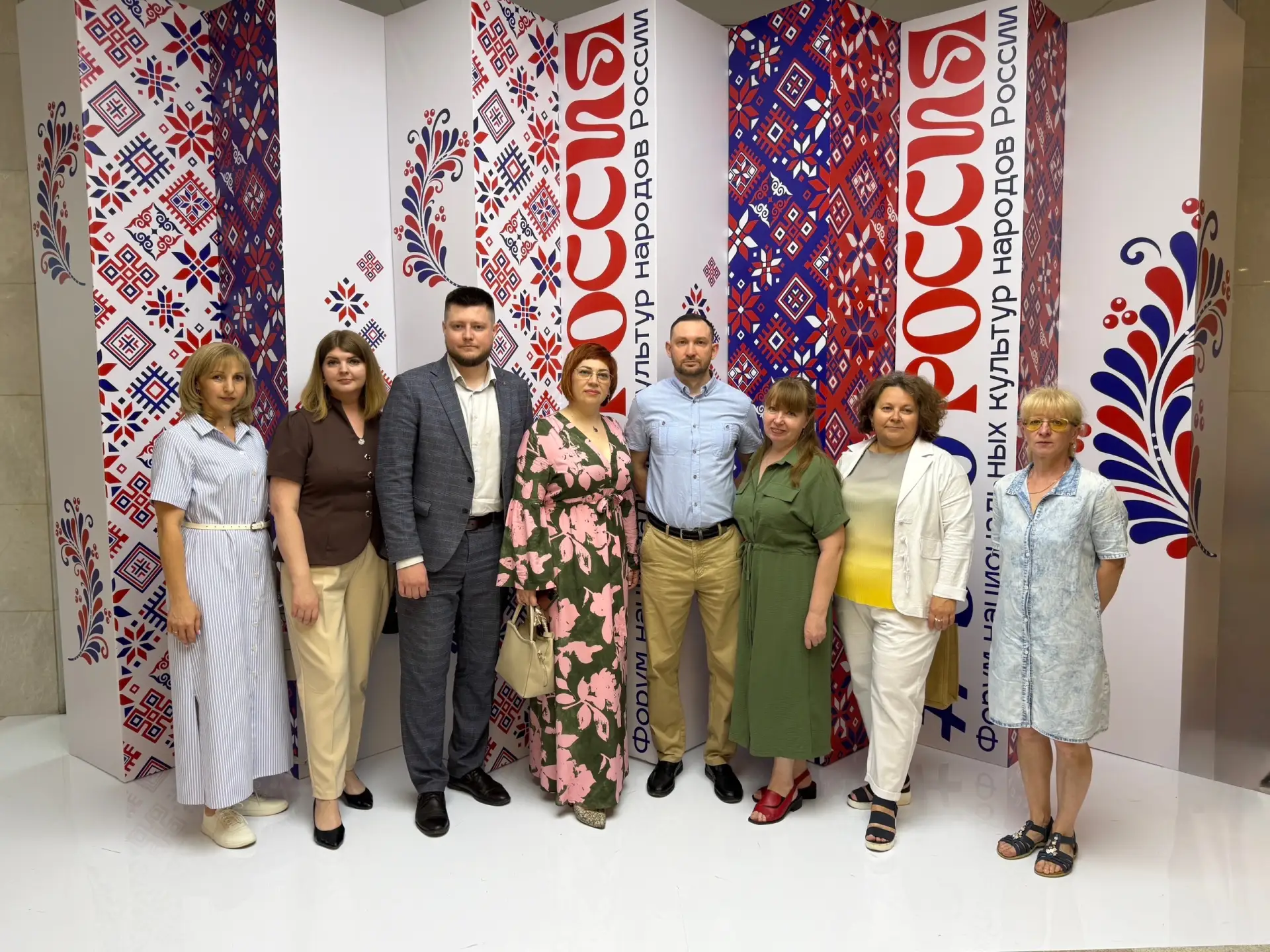 В преддверии Дня России и в рамках Года единства народов России, с 11 по 13 июня в Новосибирске прох