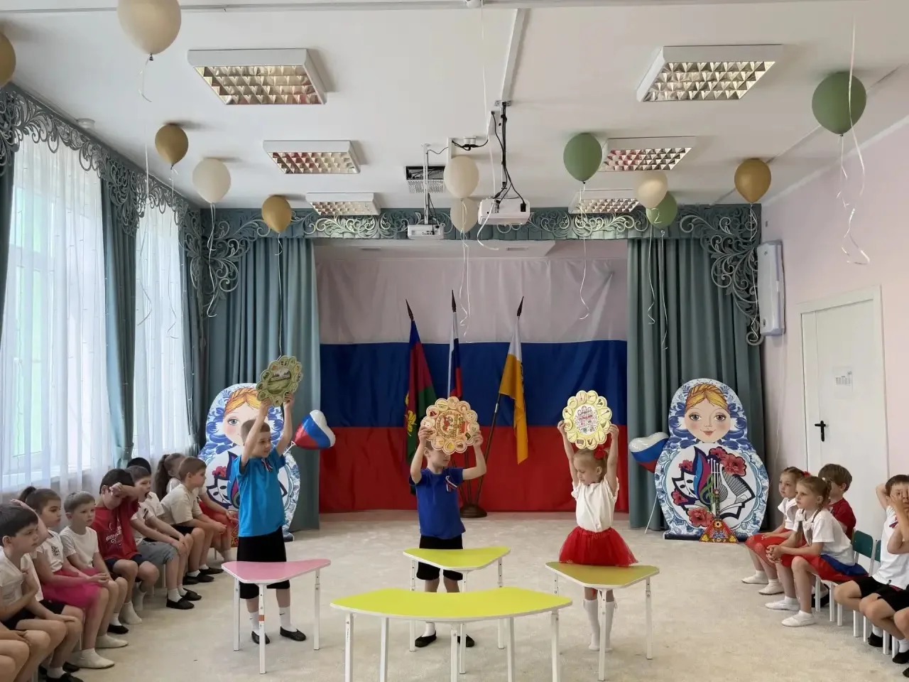 12 июня наша страна будет отмечать праздник — День России, день нашей любимой Родины! Накануне празд