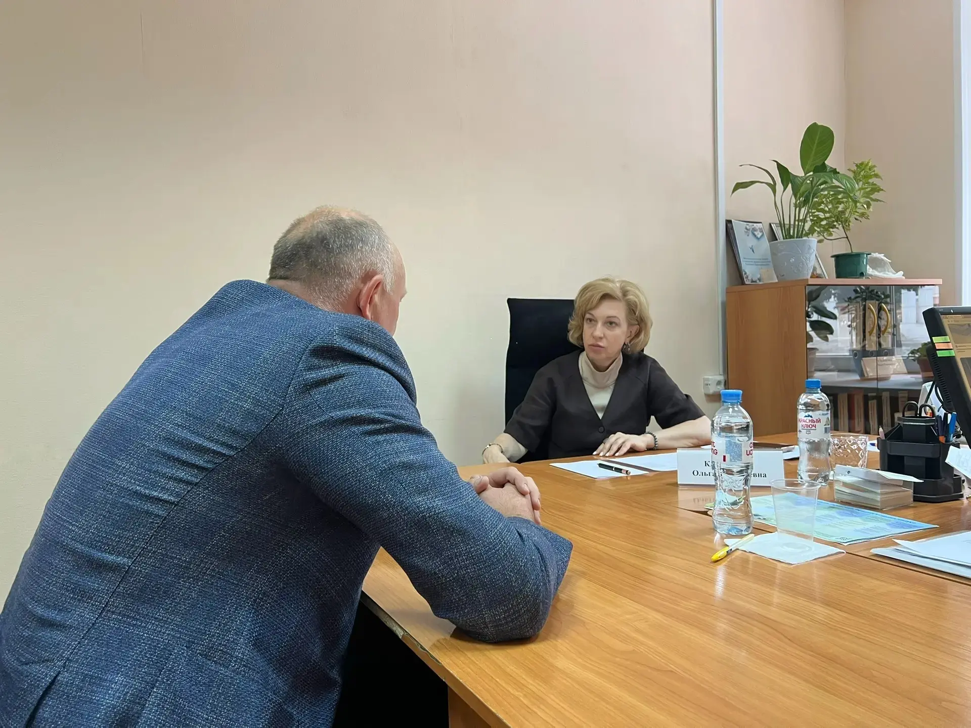 Прием граждан 👥 - 

наш отлаженный механизм, который помогает с глазу на глаз с жителями республики