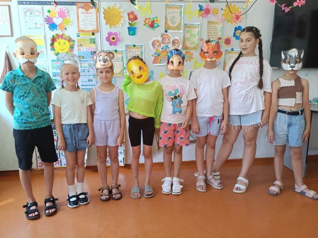 🎉 Театральный день в лагере! 🎉

Сегодня у нас было по-настоящему весело! Дети попробовали себя в  