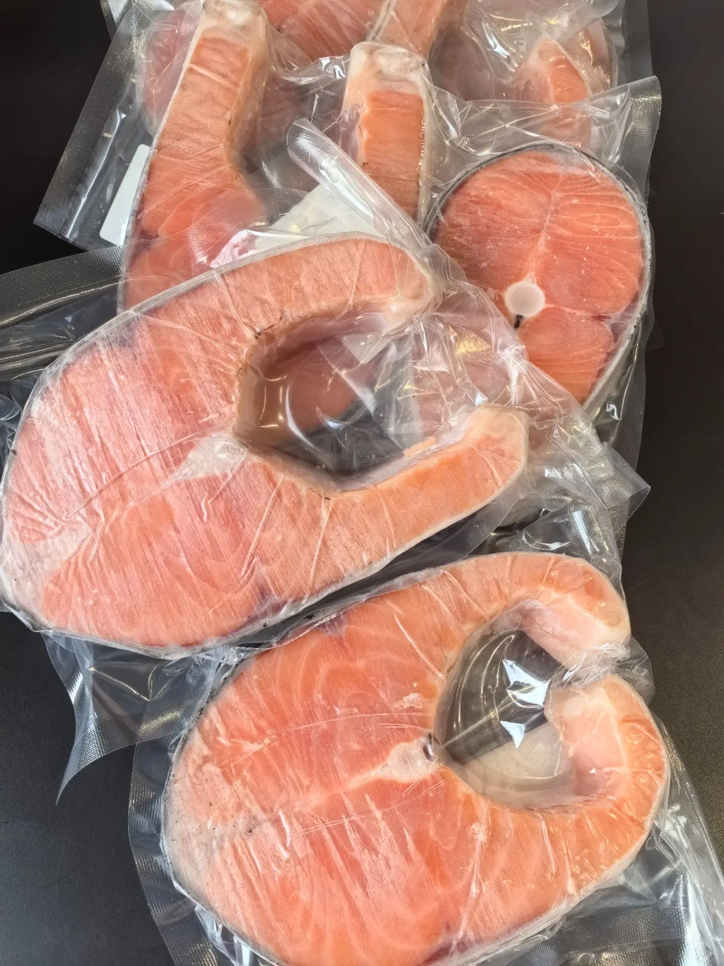 Идеальный ужин за 15 минут 🍣🔥

Знаете, что спасает, когда нет времени на кулинарные изыски? Стейки