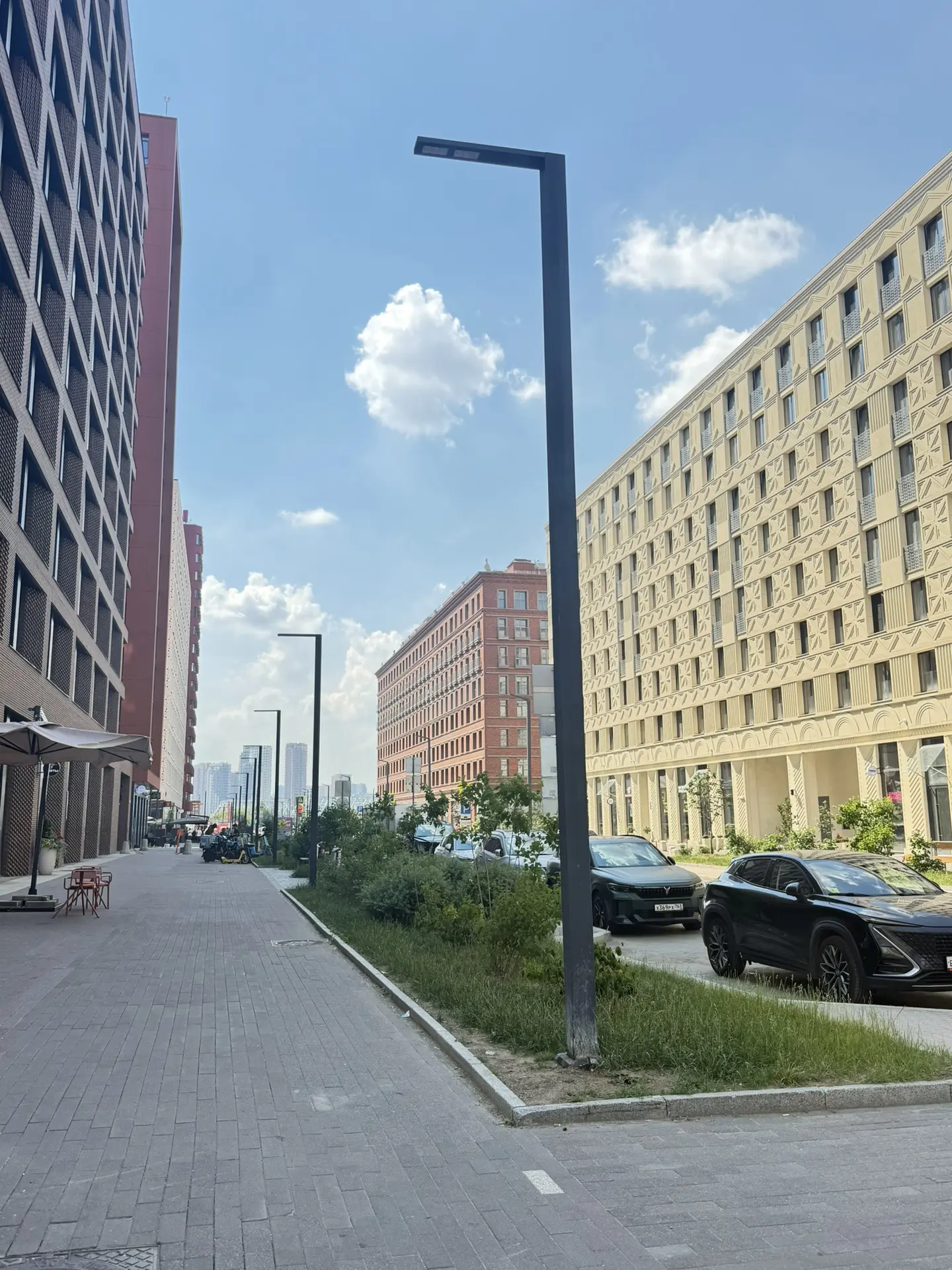 Не помню как прошли последние пару месяцев, но я вроде жива 🤯🤯🤯

Случился второй переезд за эти м
