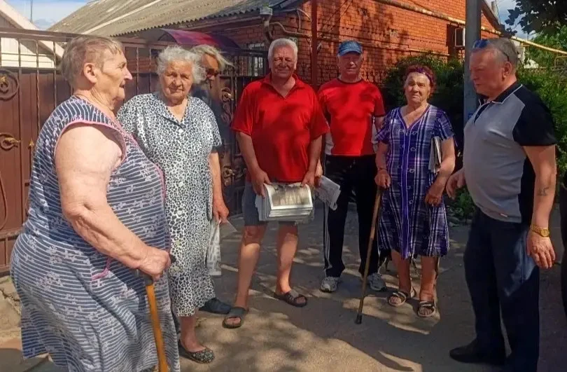 По поручению Главы ДНР Дениса Пушилина в Петровском районе продолжаются встречи с населением.

В рам