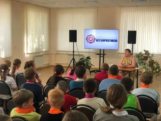 В Культурном центре семейного чтения и досуга им. А.П. Гайдара в рамках месячника антинаркотической 