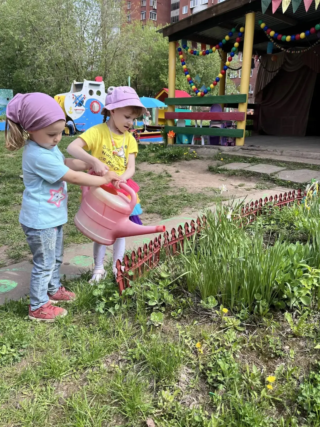 Пока наши ребята отдыхают на каникулах, а некоторые гостят в соседних садиках, мы хотим напомнить об