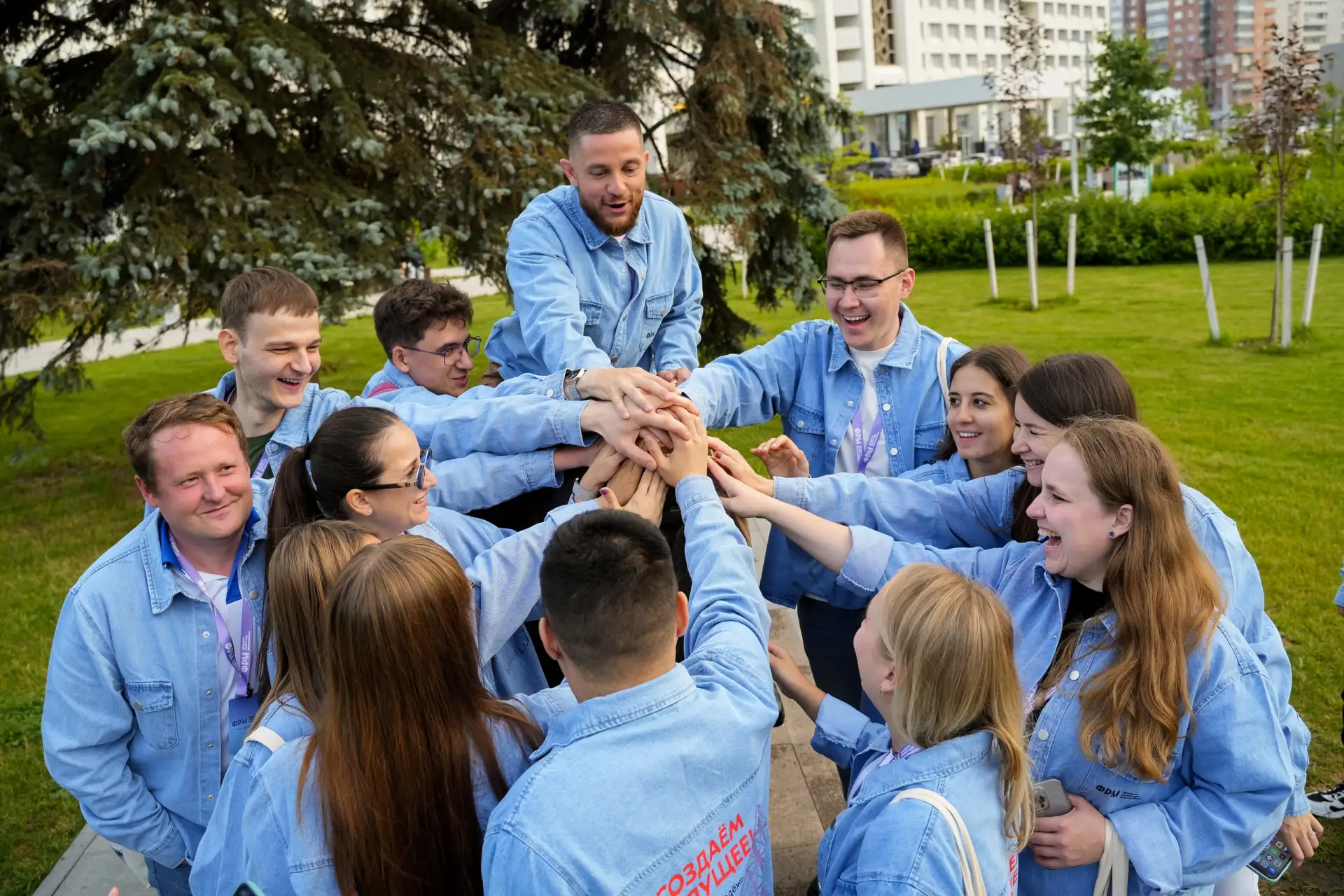 🎉 Всероссийскому форуму рабочей молодёжи быть!

На Всероссийской премии «Время молодых» запустили ф