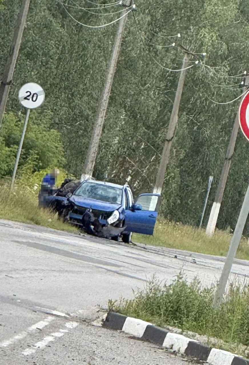 💥 Сегодня утром в районе Шолохова дрон атаковал автомобиль. По предварительным данным, никто не пос