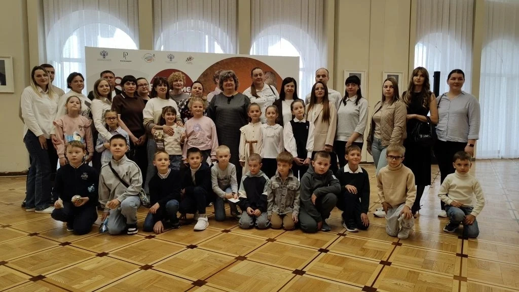 31 мая учащиеся 1 Б класса с классным руководителем Афанасьевой М. В. и родителями посетили Курский 