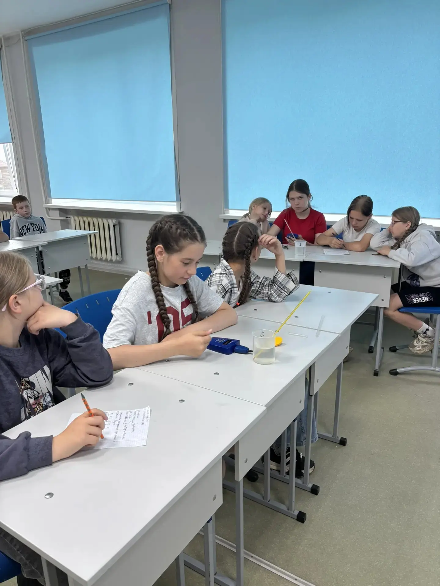 На «Умных каникулах» юные исследователи открыли для себя мир физики 🔬

В рамках программы «Умные ка