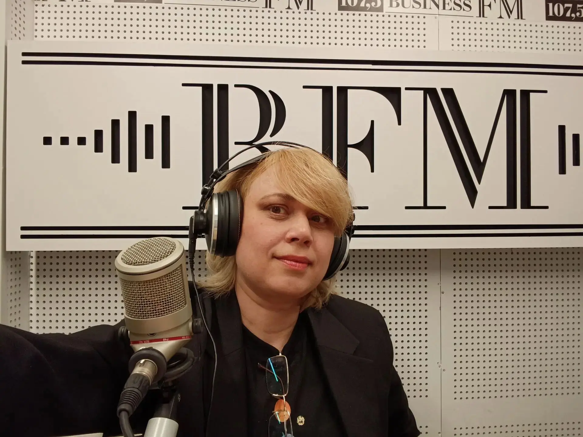 🎙️ Продажи в эпоху ИИ.
На радио Business FM Уфа поговорили про продажи. Друзья, мой подкаст 👉 здес