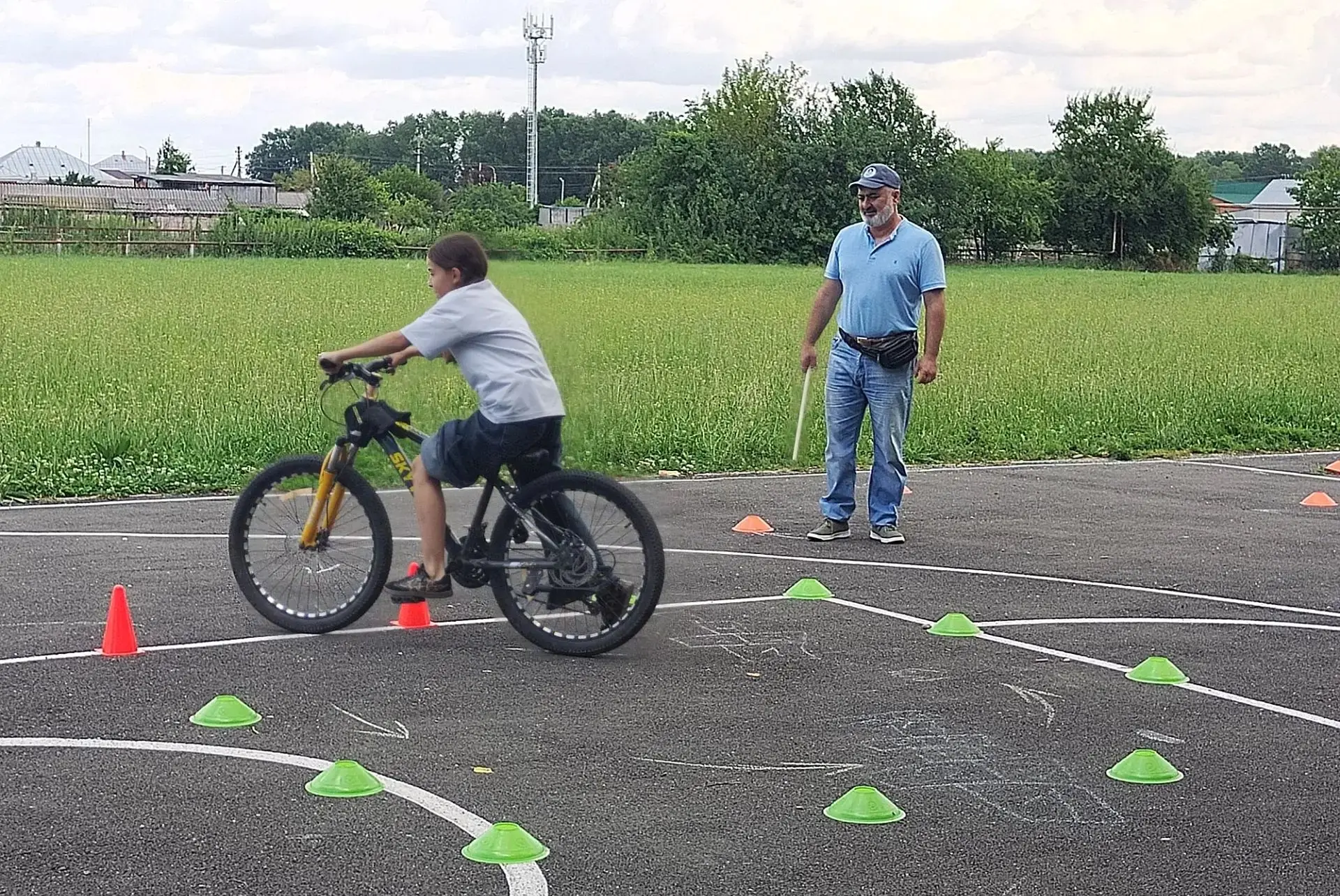🚴‍♀️Сегодняшний день в нашем лагере прошел незабываемо 

Мы начали утро с увлекательного урока по б