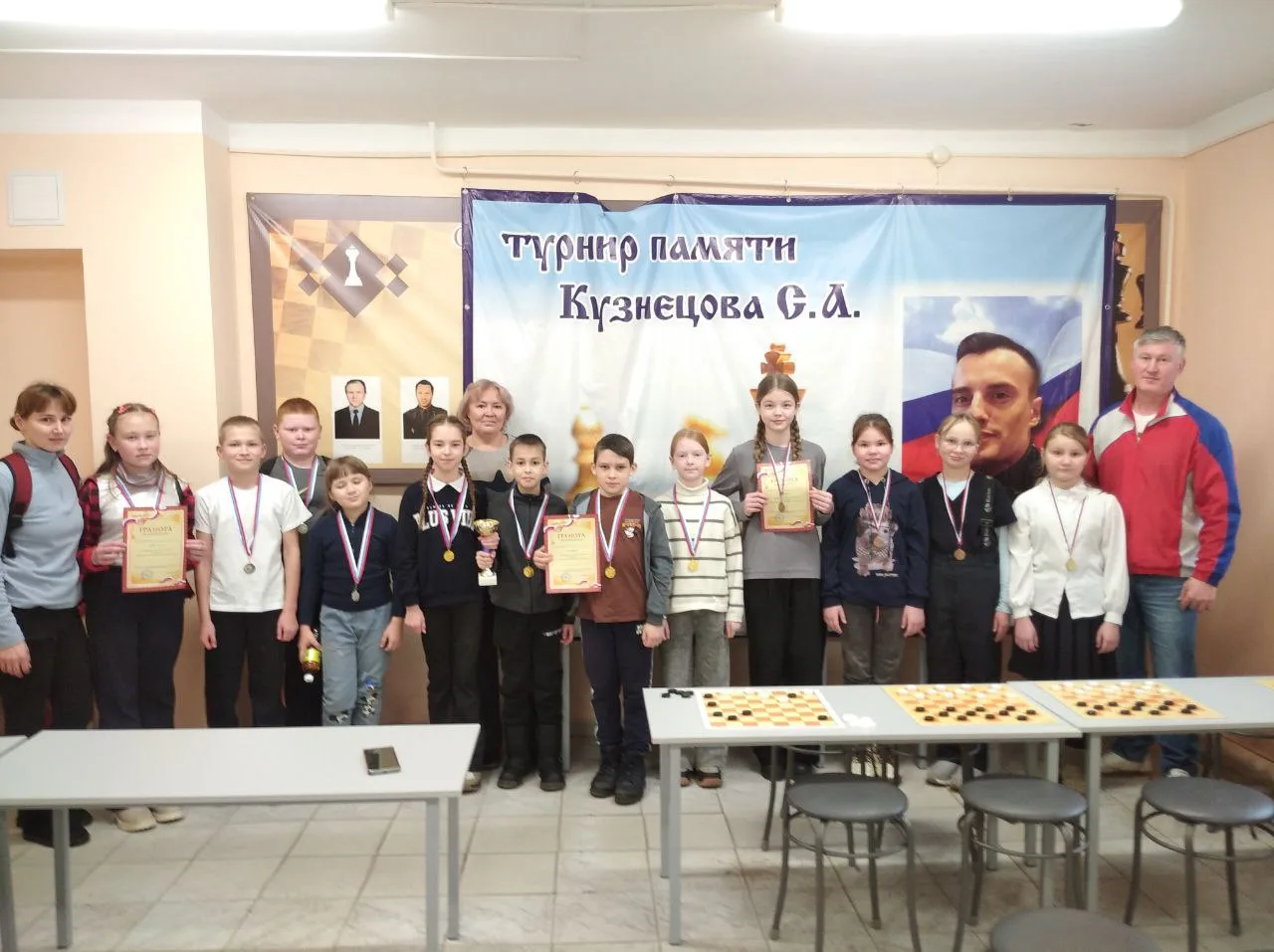 Первенство Увинского района по шашкам среди младших школьников.
В результате борьбы места распредели
