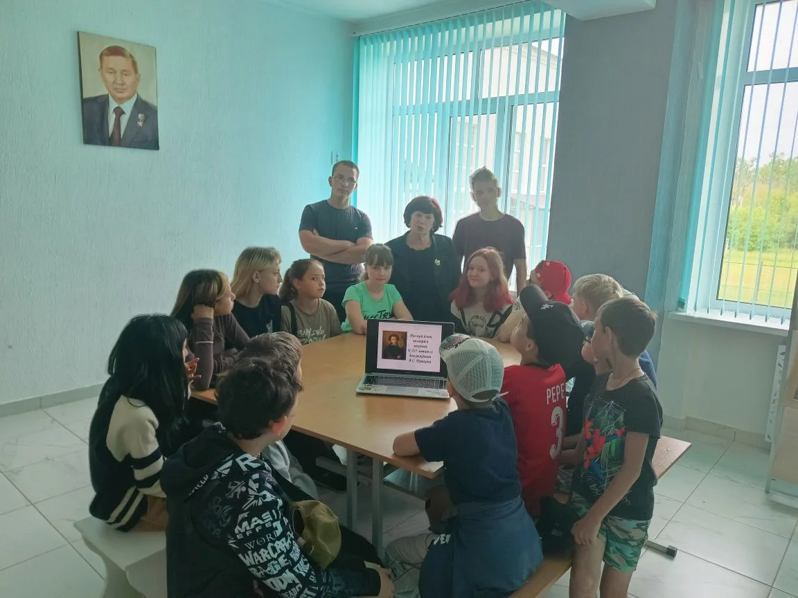 Пришкольный лагерь "Радуга" принял участие во Всероссийской акции от Движения первых «Великий и могу