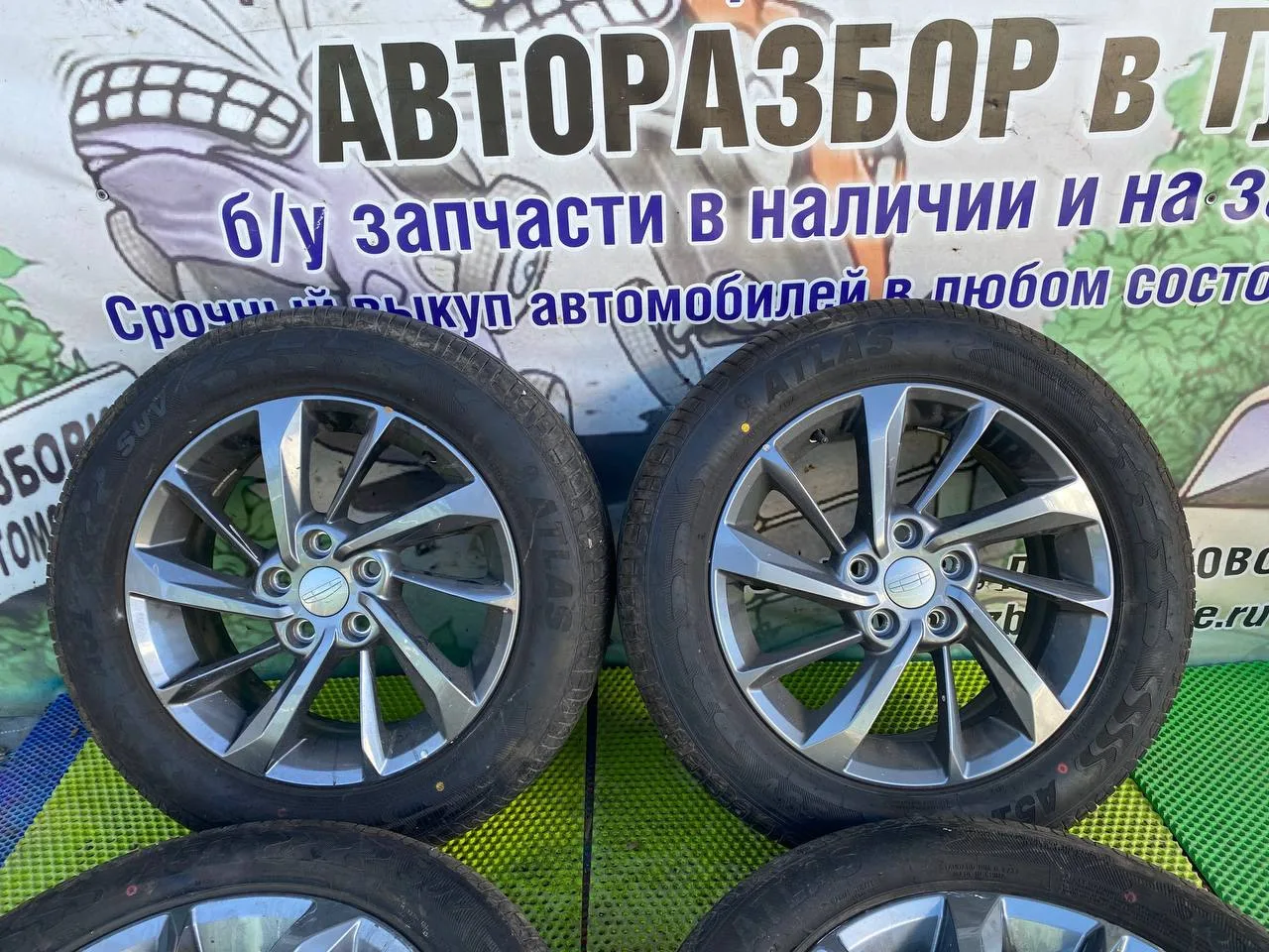 🛞 В наличии комплект оригинальных колес Geely Coolray 

🛞 пробег: 4.000 км

✔️ 215/50 R17
✔️ LingL