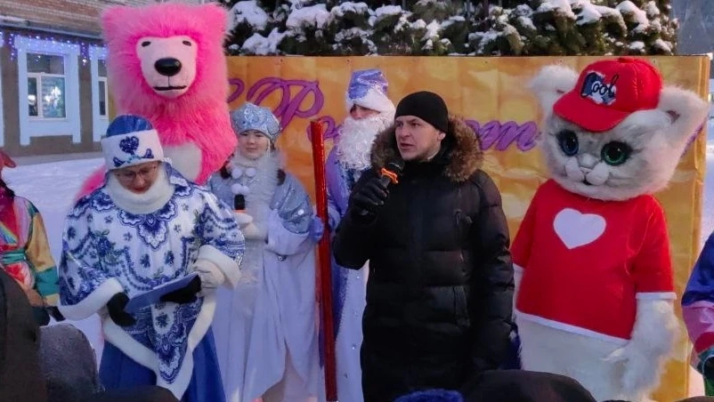 В Облучье состоялось открытие новогодней ёлки

В городе Облучье прошло торжественное открытие нового