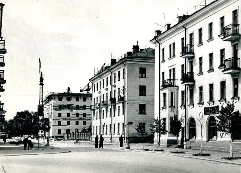 Строительство жилых домов на Вологодской улице

Период создания:1958 г.
Музык Константин Павлович
Фо