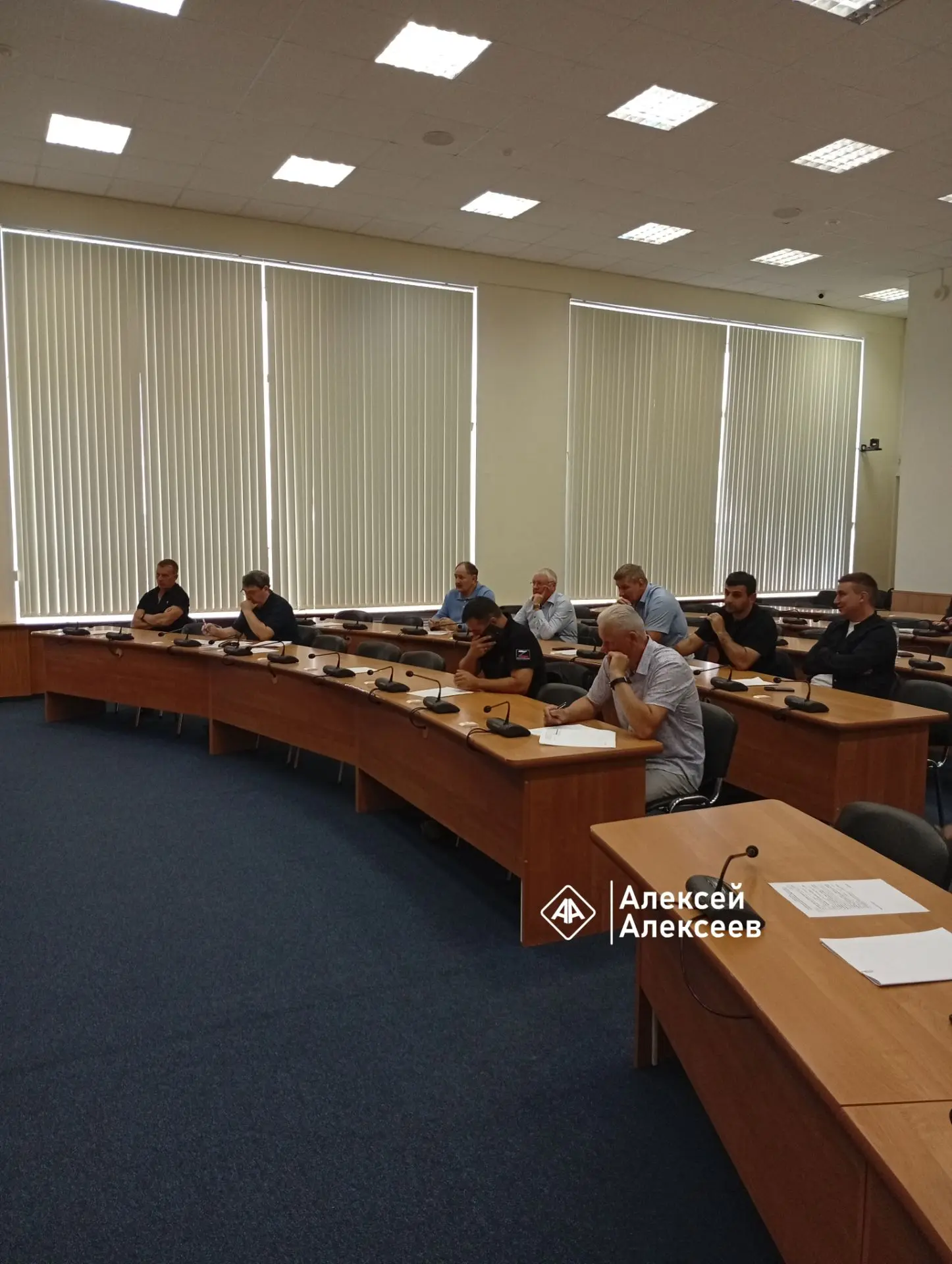 О зарплате депутатов

Оказывается в Городской думе Дзержинска есть два депутата, которые получают в 