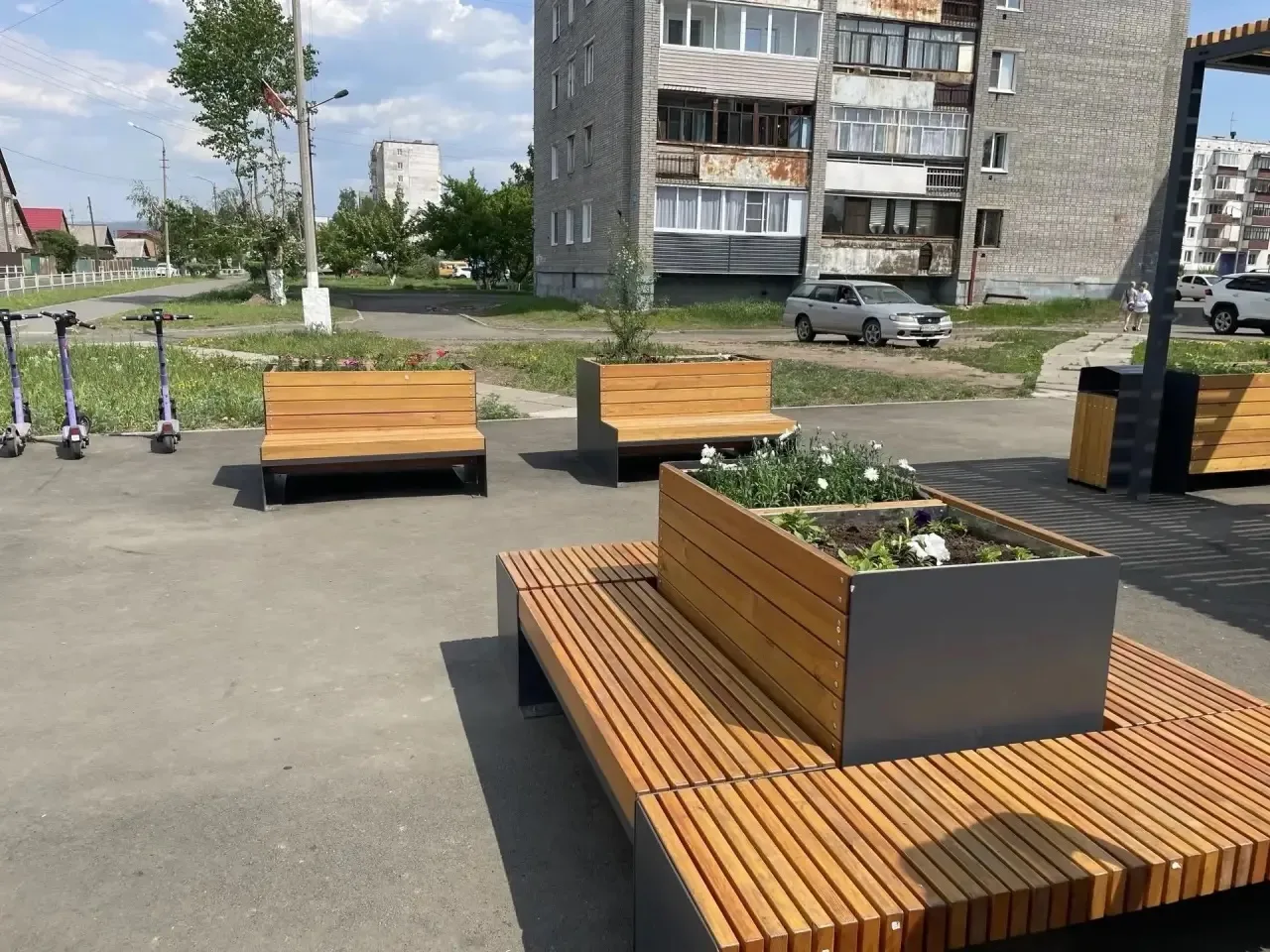 👏 Настоящий пример любви и уважения к городу. Владелец ТЦ «АТС‑35» завершил благоустройство террито