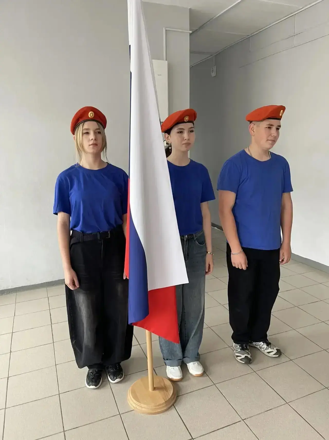 Один день в нашем школьном летнем лагере: День России! ❤️🇷🇺
Сегодняшний день в нашем лагере был по