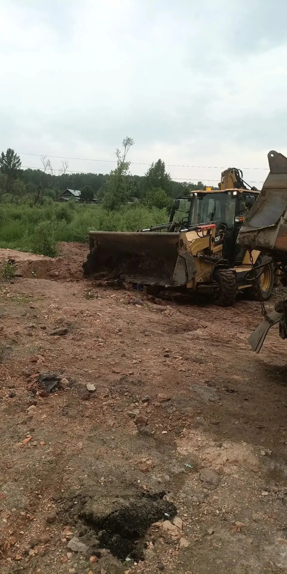 Сегодня начались восстановительные работы дамбы в д. Кондрашка нашего округа.
#ТисульскийОкруг #УЖТР