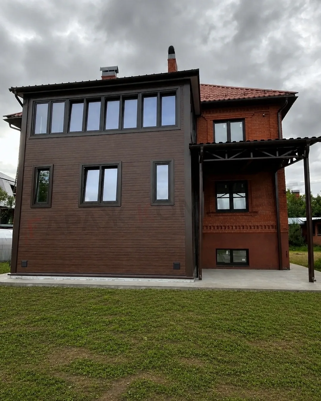 🏠 Пристройка к дому - это разумный способ получить дополнительные метры, не меняя место жительства 